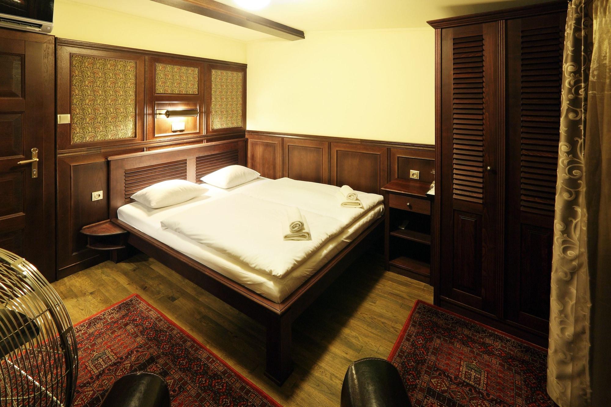 Boat Hotel Matylda Прага Екстериор снимка