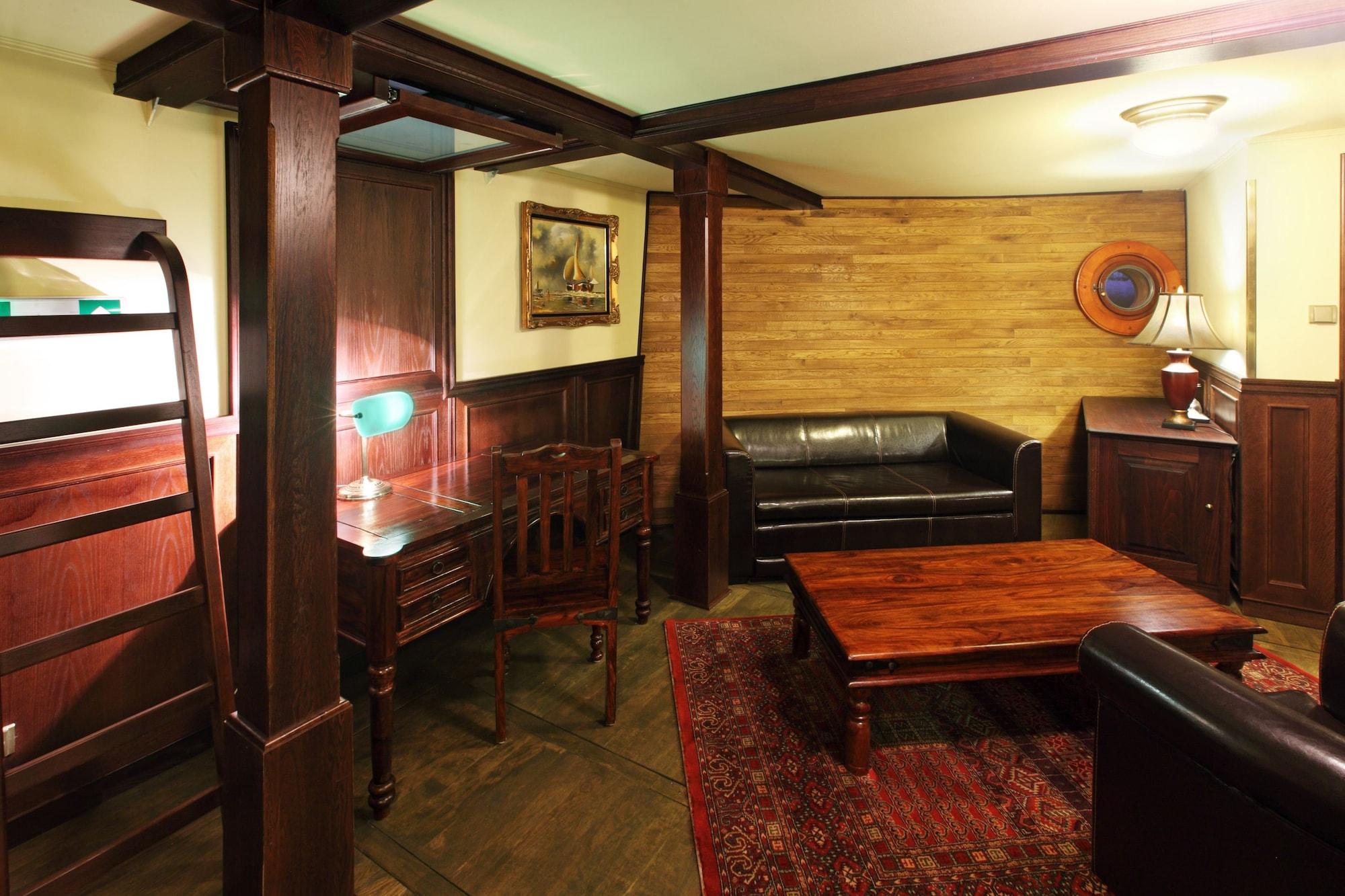 Boat Hotel Matylda Прага Екстериор снимка