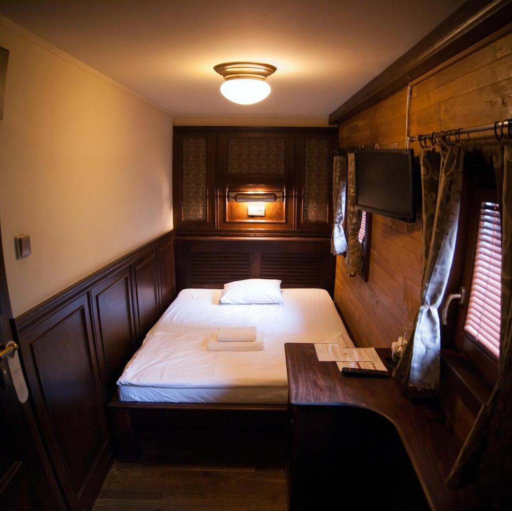 Boat Hotel Matylda Прага Екстериор снимка
