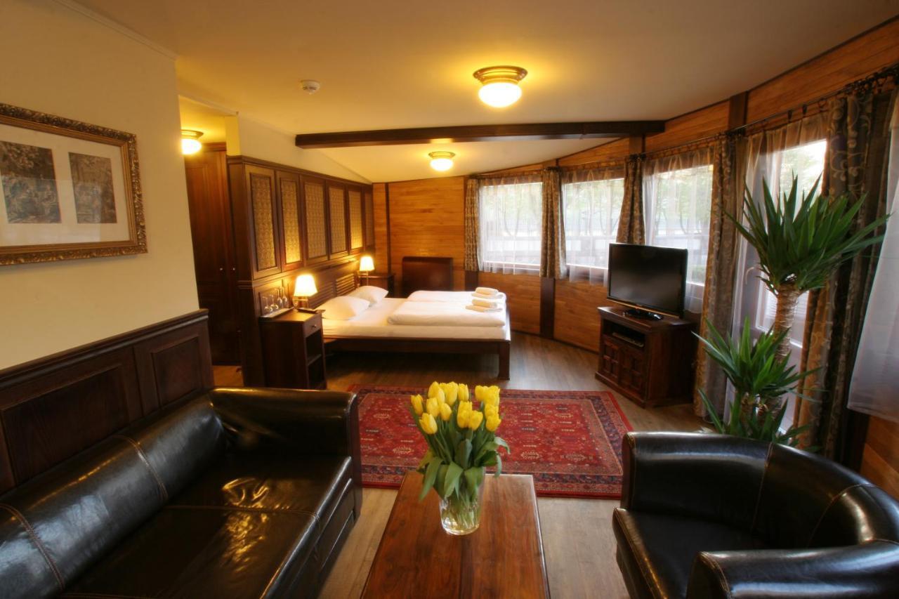 Boat Hotel Matylda Прага Екстериор снимка